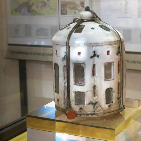 Reliquiario islamico Museo civico Barga